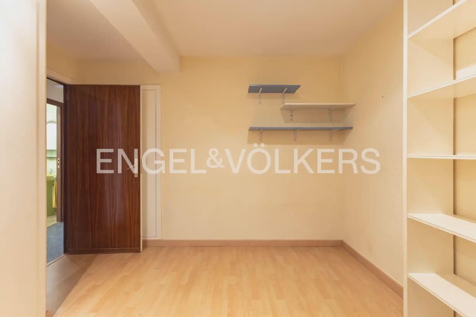 Piso de 4 habitaciones en València ciudad en venta con garaje - 1.040.000 € (Ref: 10091409)