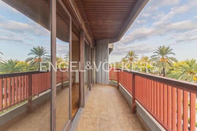 Piso de 4 habitaciones en La Gran Via, València ciudad en venta con garaje - 1.040.000 € (Ref: 10091409)