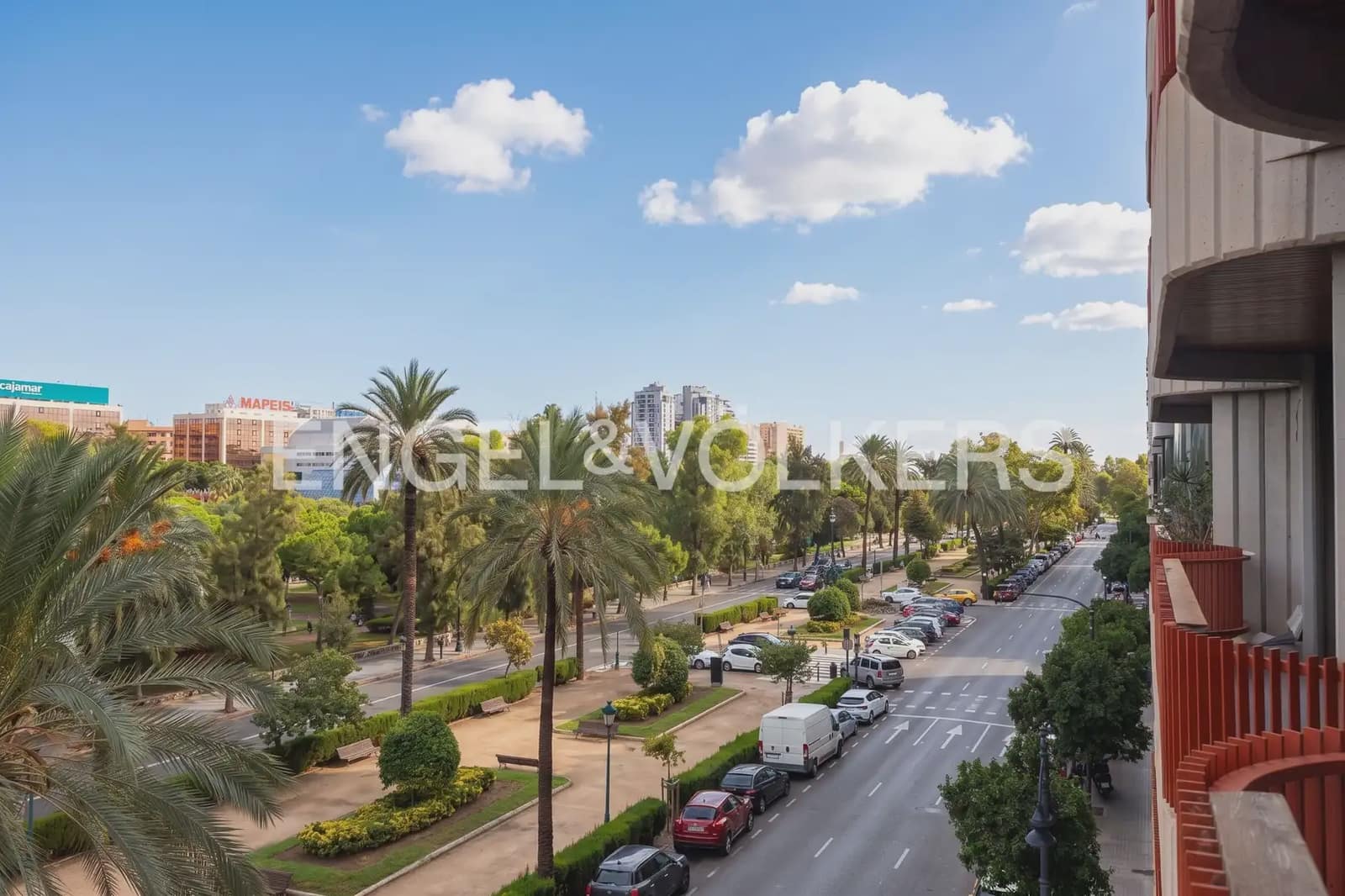 Piso de 4 habitaciones en València ciudad en venta con garaje - 1.040.000 € (Ref: 10091409)