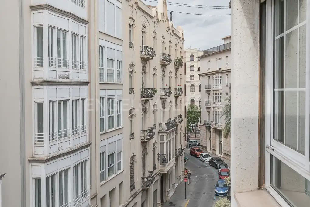 3 Zimmer Wohnung zu vermieten in Valencia Stadt - 2.500 € (Ref: 10091410)
