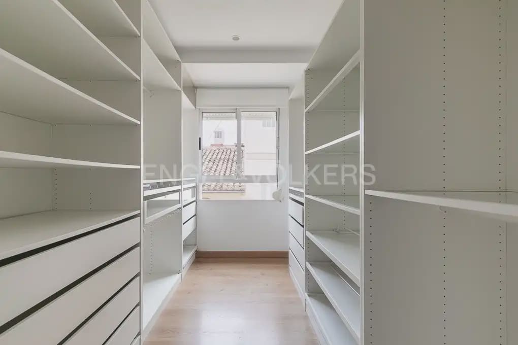 3 Zimmer Wohnung zu vermieten in Valencia Stadt - 2.500 € (Ref: 10091410)