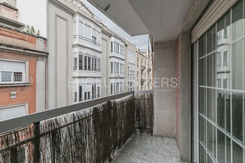 3 Zimmer Wohnung zu vermieten in Valencia Stadt - 2.500 € (Ref: 10091410)