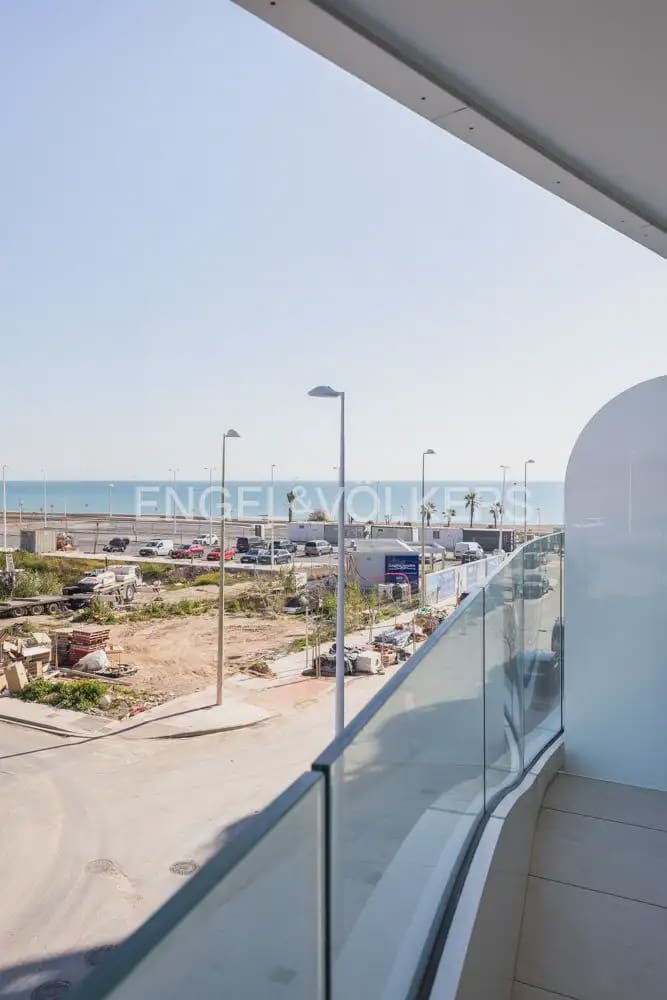 2 slaapkamer Flat te huur in Puig met zwembad - € 1.450 (Ref: 10091412)