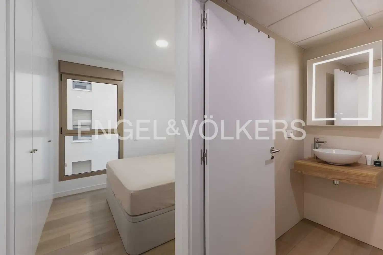 2 slaapkamer Flat te huur in Puig met zwembad - € 1.450 (Ref: 10091412)