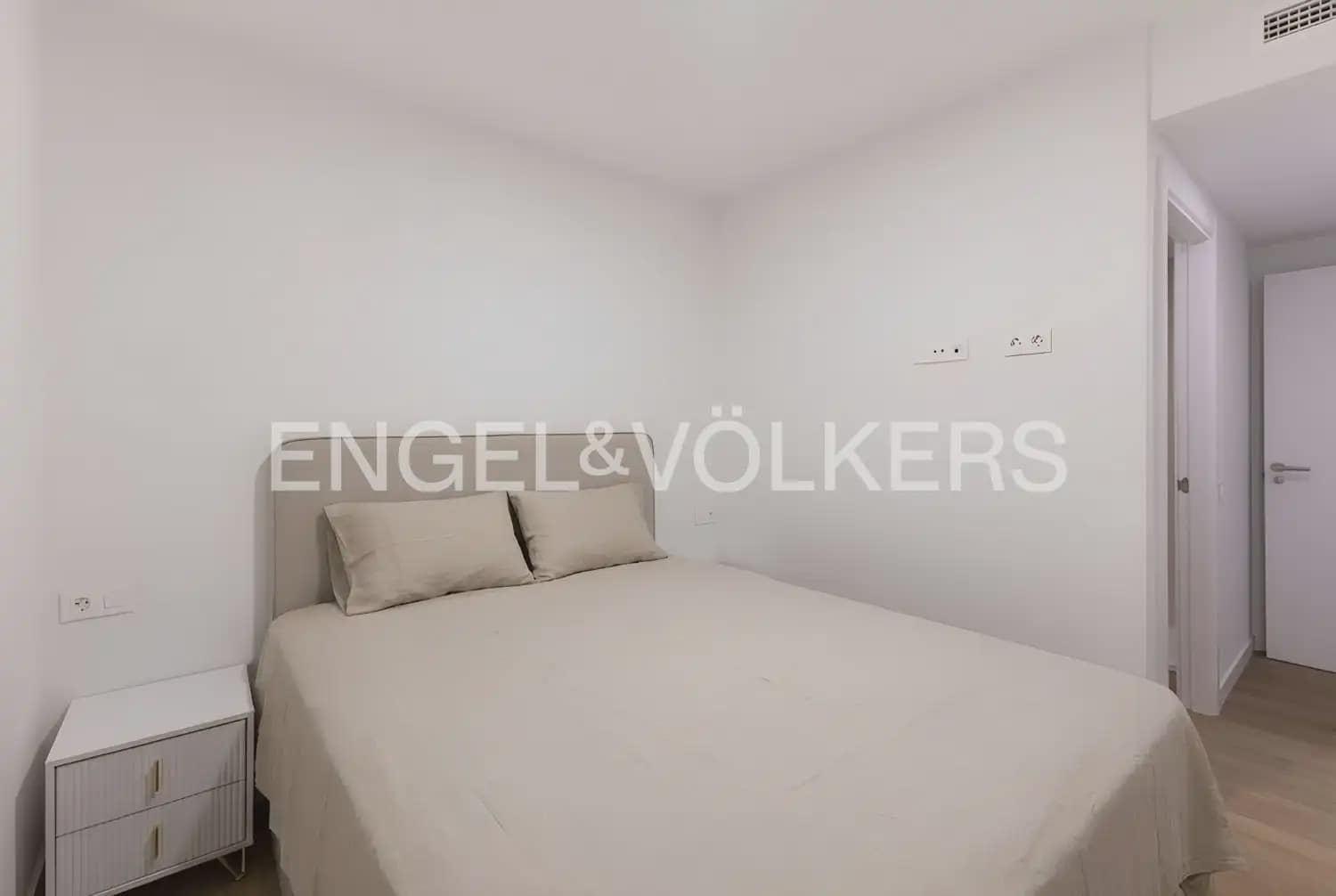 2 slaapkamer Flat te huur in Puig met zwembad - € 1.450 (Ref: 10091412)