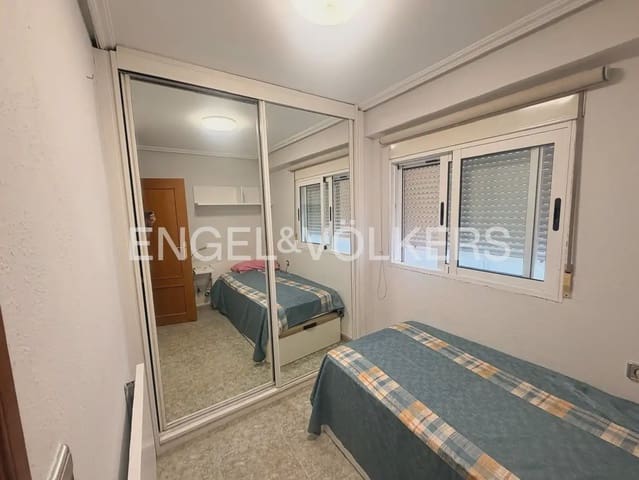 2 soverom Penthouse til leie i Torrefiel, Valencia by - € 1 500 (Ref: 10091413)