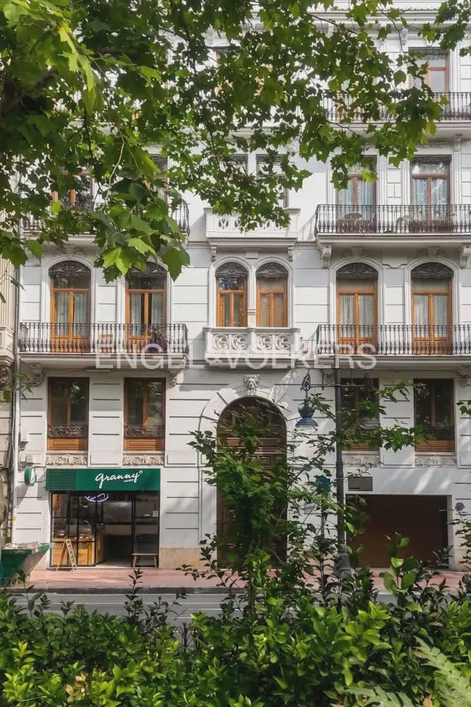 10 soveværelse Lejlighed til salg i Valencia by - € 1.660.000 (Ref: 10093054)