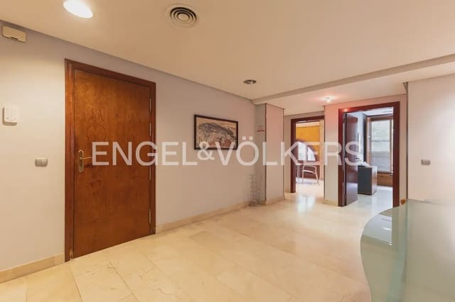 Piso de 10 habitaciones en La Gran Via, València ciudad en venta - 1.660.000 € (Ref: 10093054)