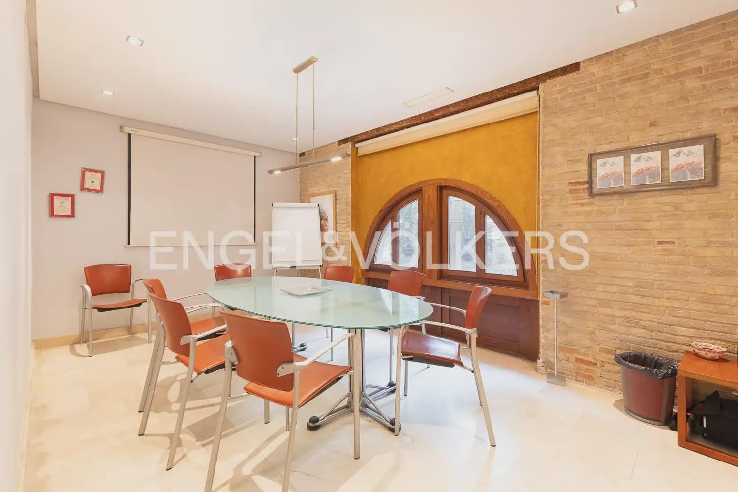 10 soveværelse Lejlighed til salg i Valencia by - € 1.660.000 (Ref: 10093054)