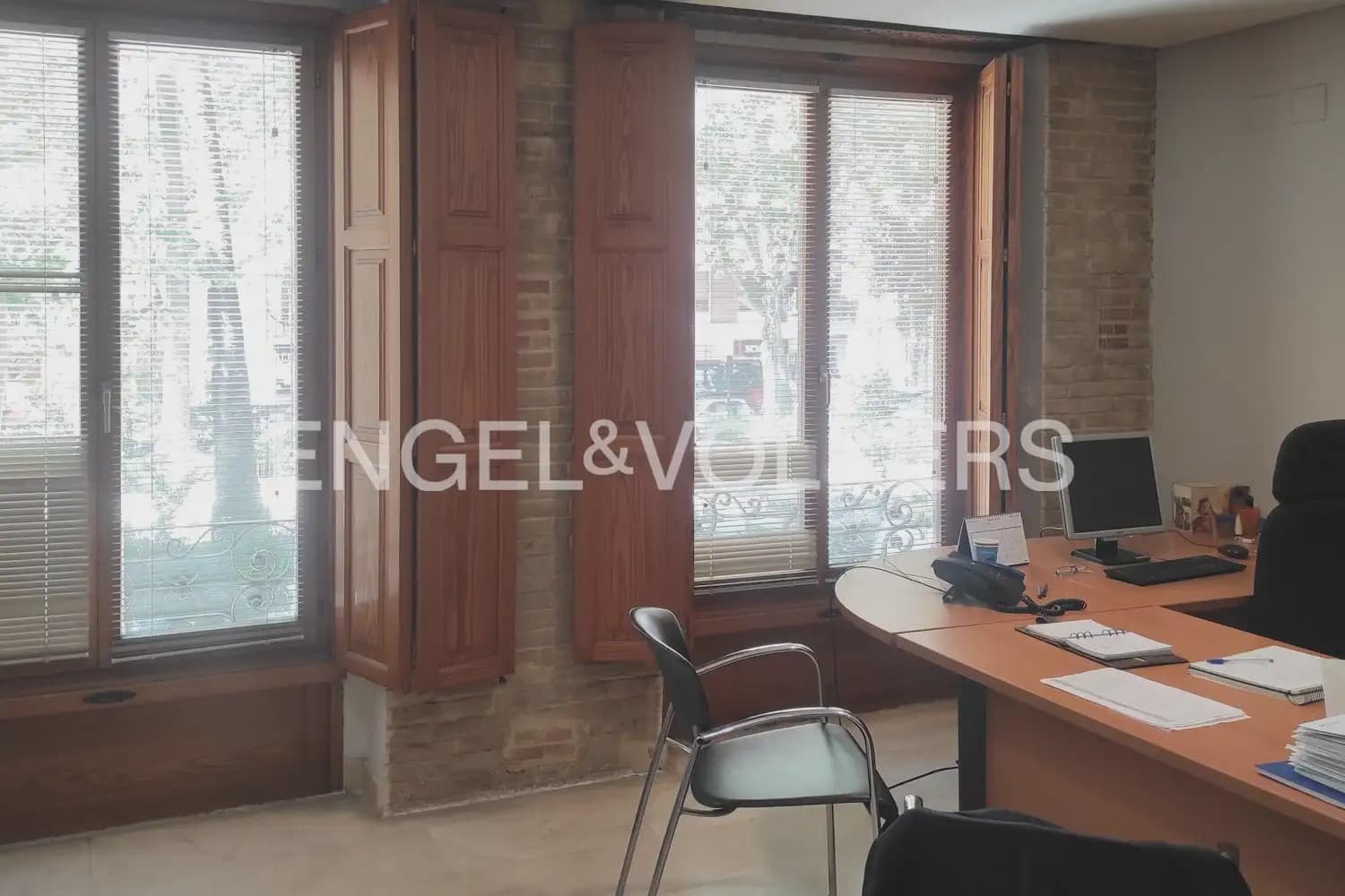 10 soveværelse Lejlighed til salg i Valencia by - € 1.660.000 (Ref: 10093054)