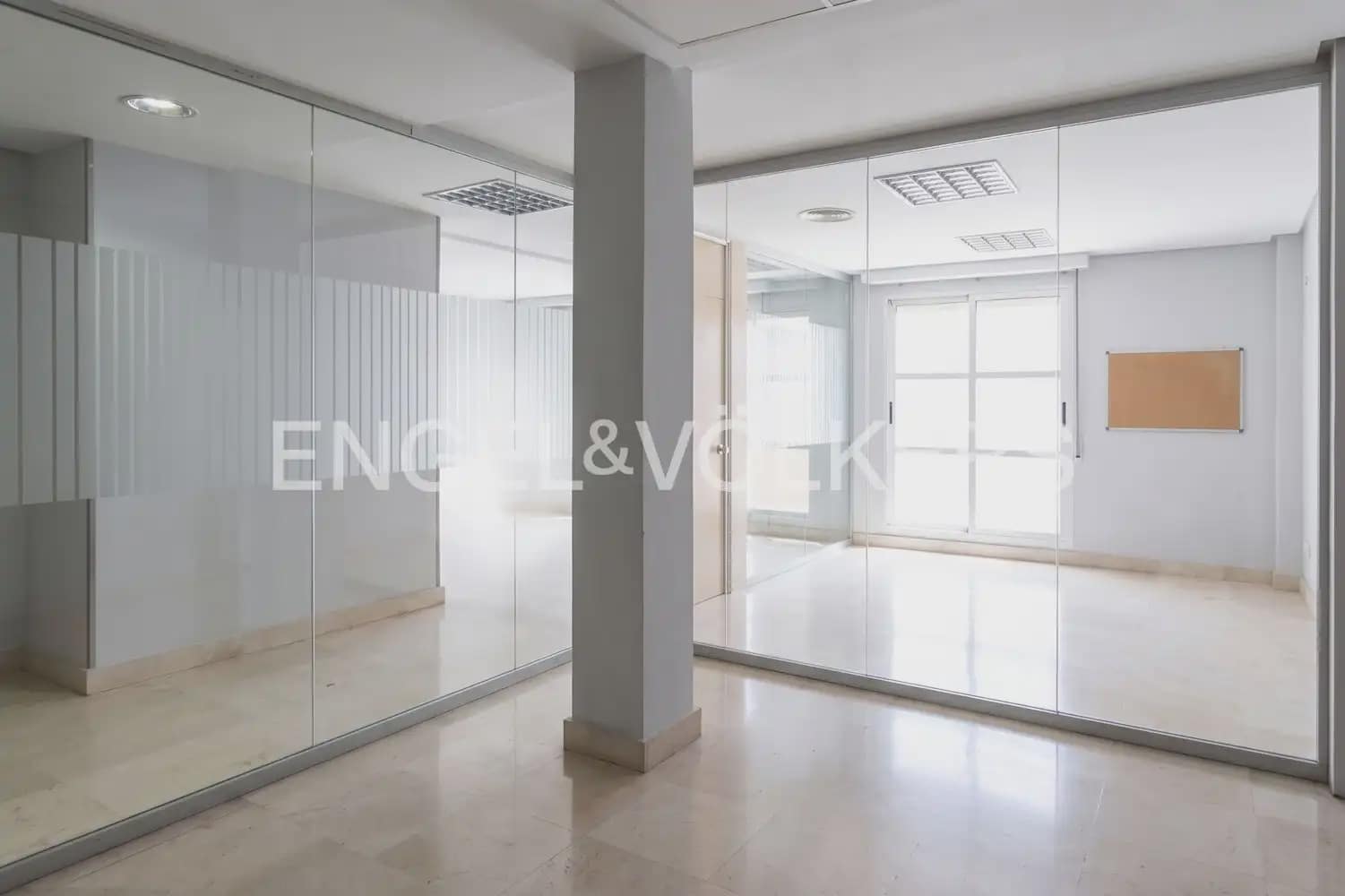 10 soveværelse Lejlighed til salg i Valencia by - € 1.660.000 (Ref: 10093054)
