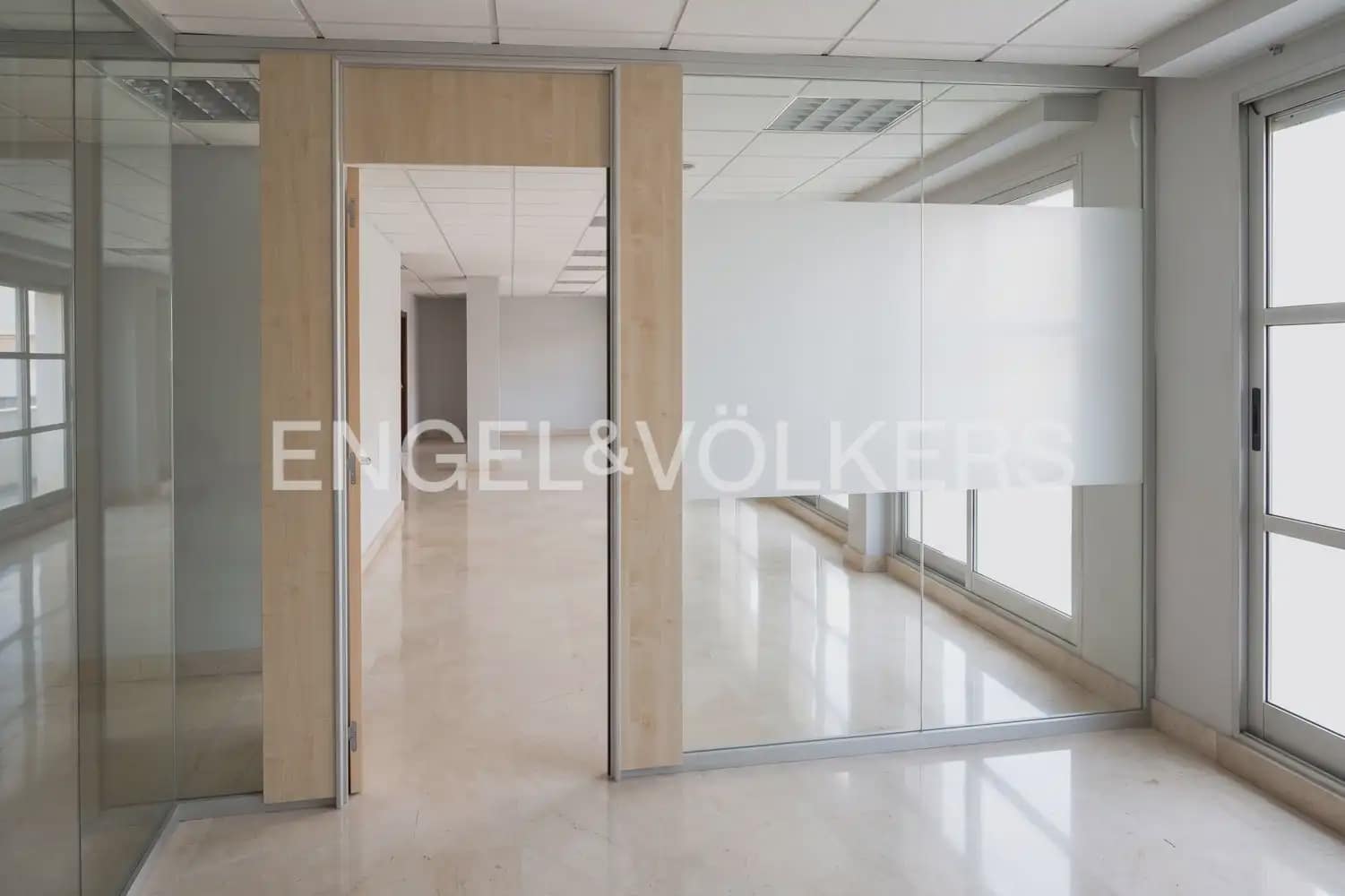 10 soveværelse Lejlighed til salg i Valencia by - € 1.660.000 (Ref: 10093054)