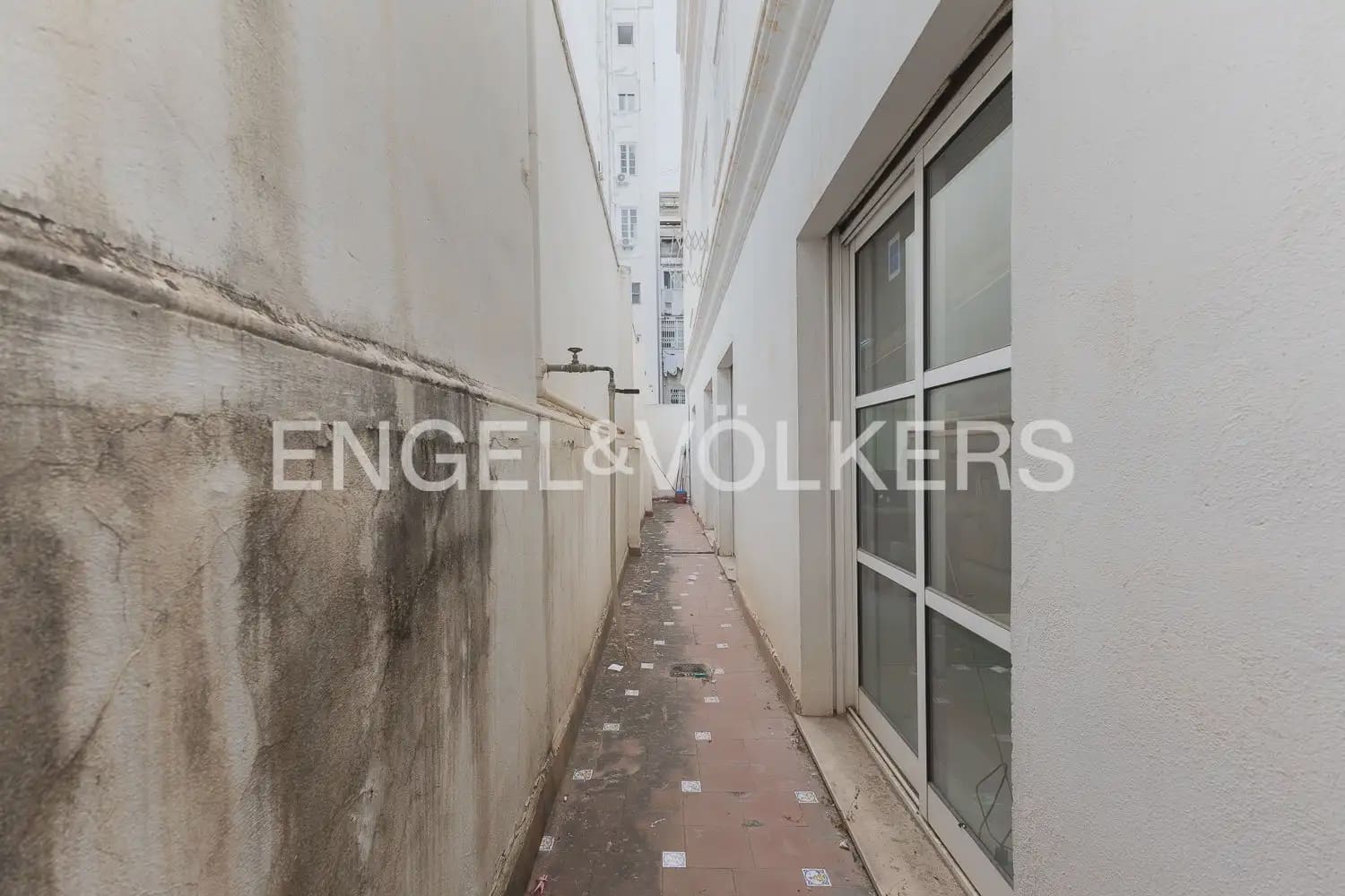 10 soveværelse Lejlighed til salg i Valencia by - € 1.660.000 (Ref: 10093054)
