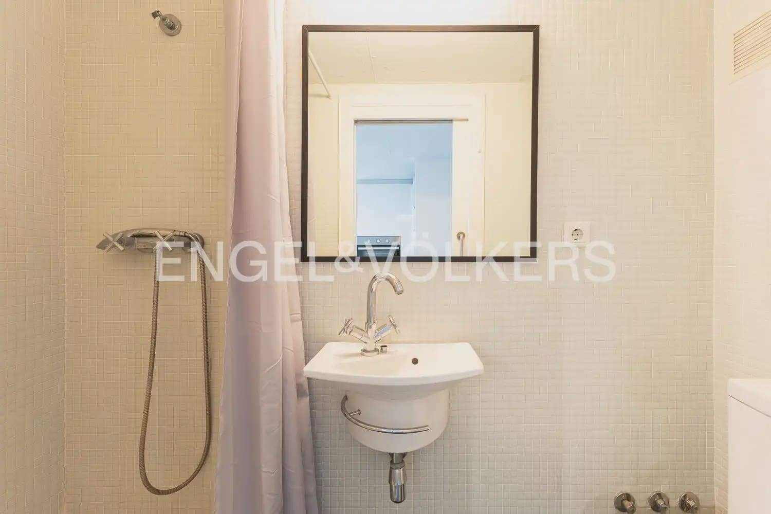 1 camera da letto Appartamento da affittare in Valencia citta con piscina garage - 1.300 € (Rif: 10093057)