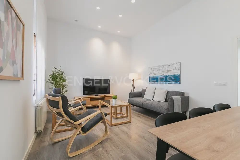 3 quarto Apartamento para arrendar em Valencia cidade - 3 200 € (Ref: 10093910)