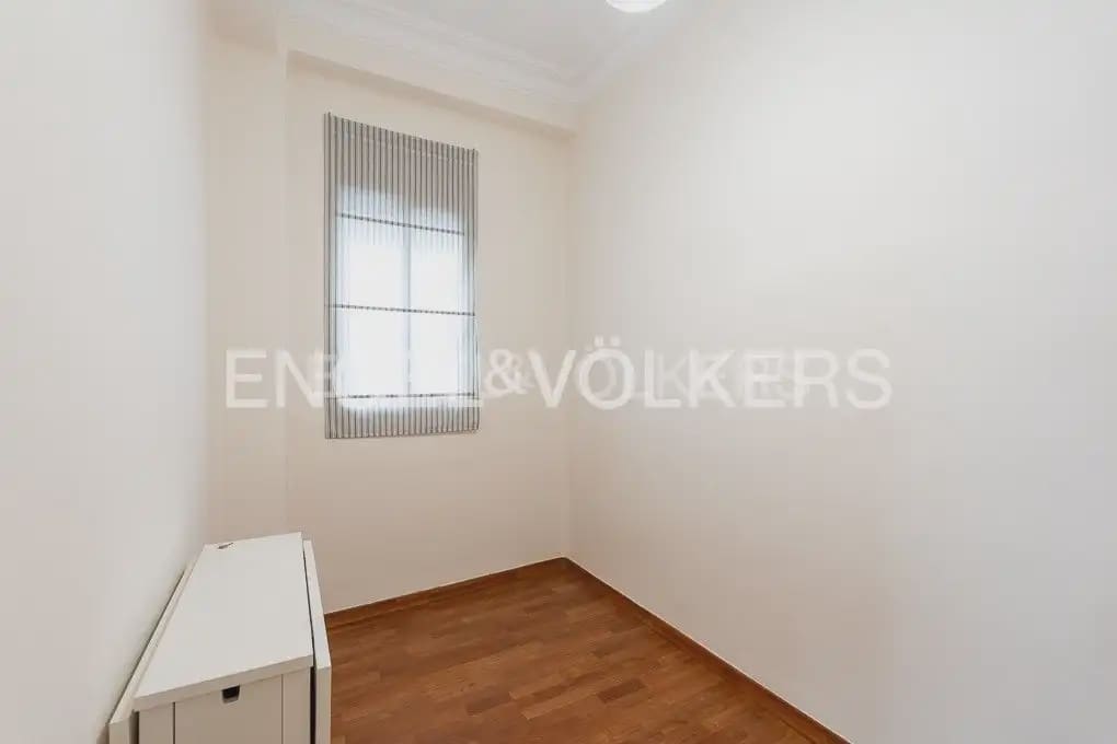 3 camera da letto Appartamento da affittare in Valencia citta - 1.600 € (Rif: 10093911)