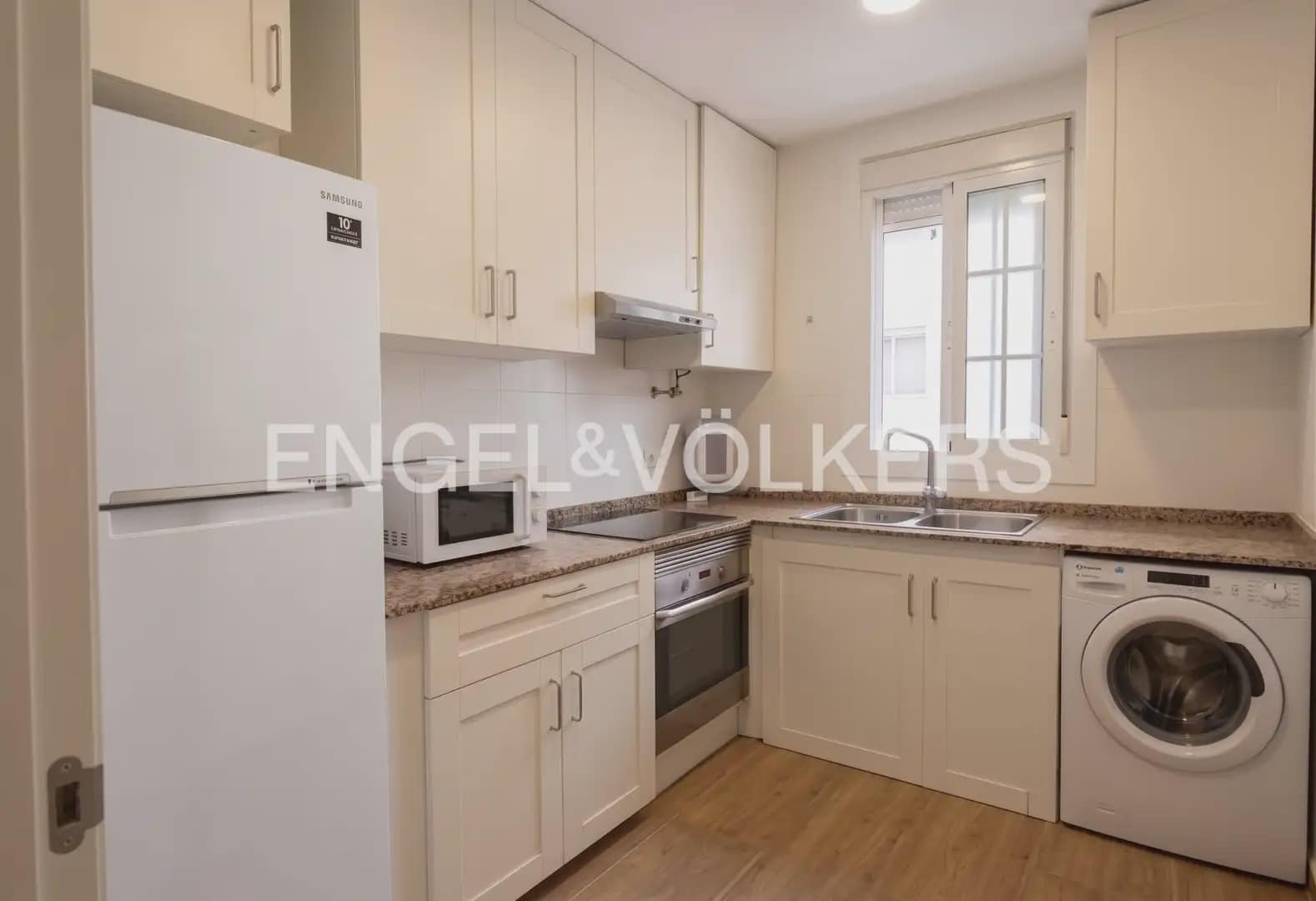 3 camera da letto Appartamento da affittare in Valencia citta - 1.600 € (Rif: 10093911)