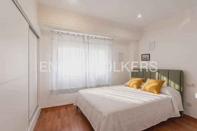 3 quarto Apartamento para arrendar em La Petxina, Valência cidade - 1 600 € (Ref: 10093911)