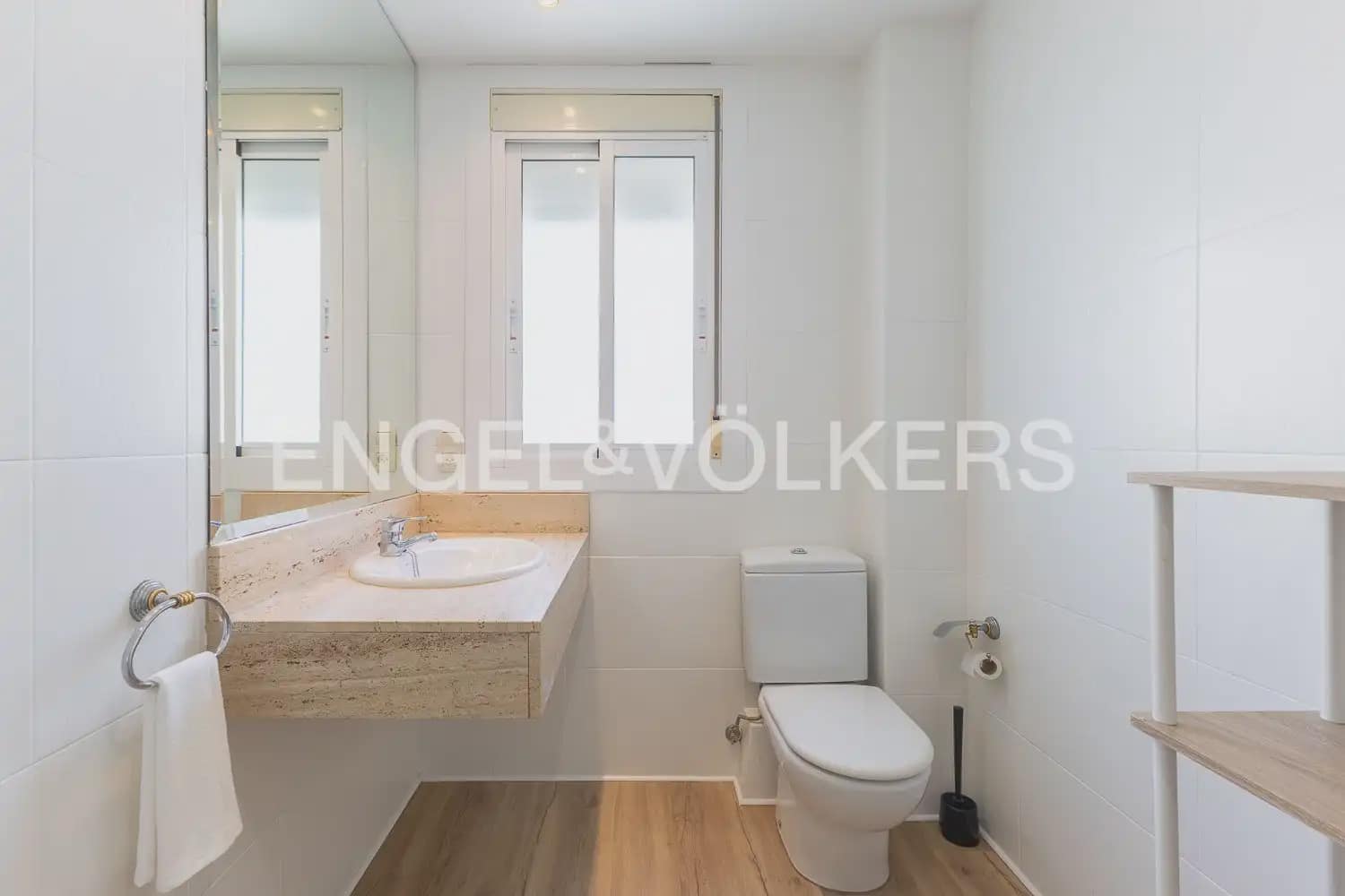 3 bedroom Flat for rent in Valencia city - € 1,600 (Ref: 10093911)