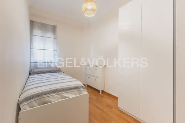 Appartement de 3 chambres à louer à La Petxina, Valence ville - 1 600 € (Ref: 10093911)