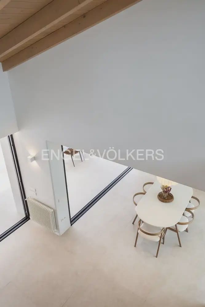 5 bedroom Villa for sale in L'Eliana with garage - € 1,480,000 (Ref: 10093913)