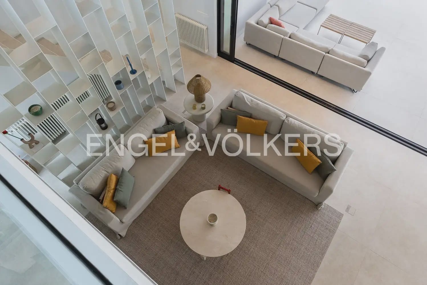 5 bedroom Villa for sale in L'Eliana with garage - € 1,480,000 (Ref: 10093913)