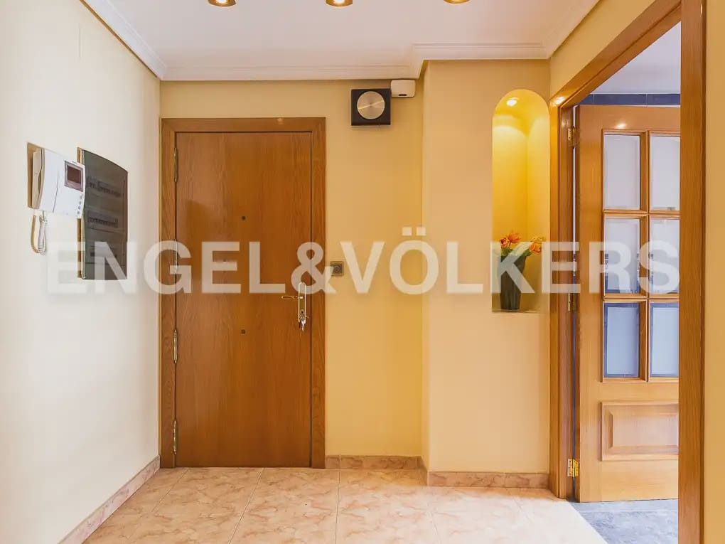 3 soverom Leilighet til leie i Valencia by - € 1 900 (Ref: 10094940)