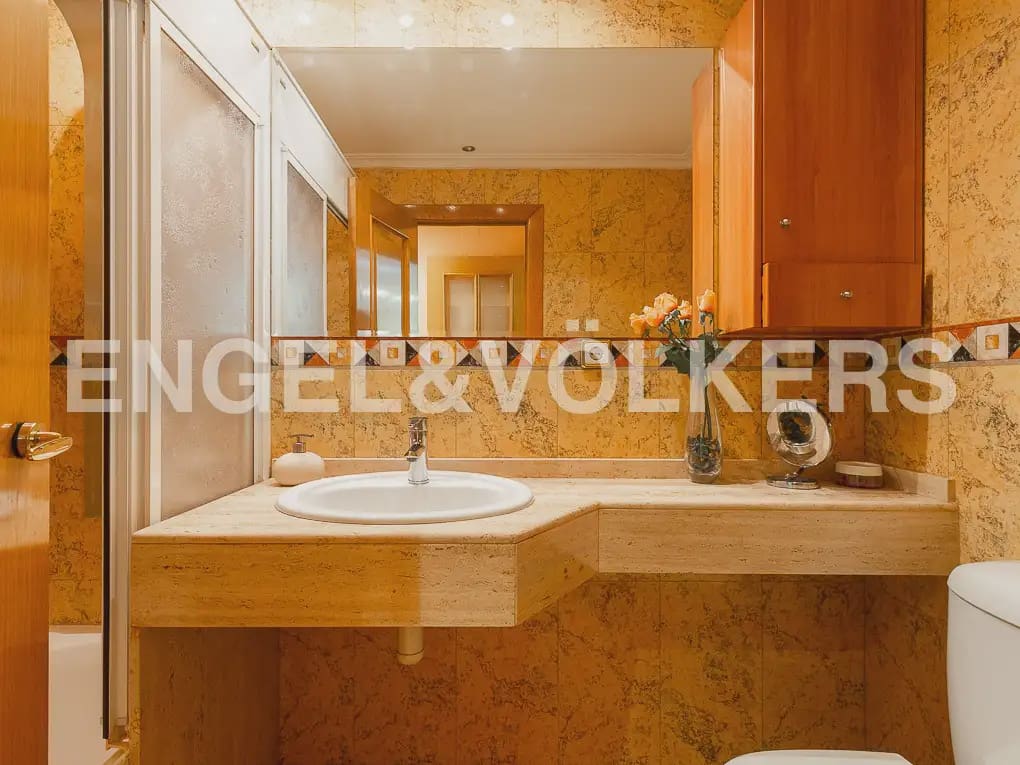 3 soverom Leilighet til leie i Valencia by - € 1 900 (Ref: 10094940)