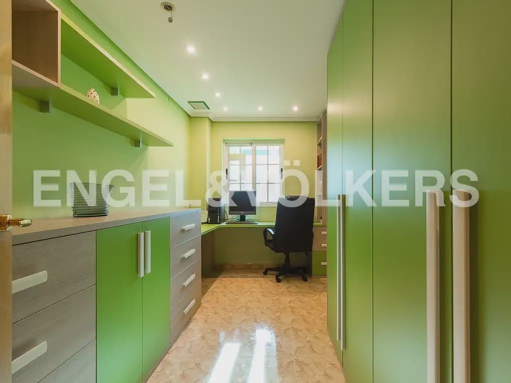 3 soverom Leilighet til leie i Valencia by - € 1 900 (Ref: 10094940)