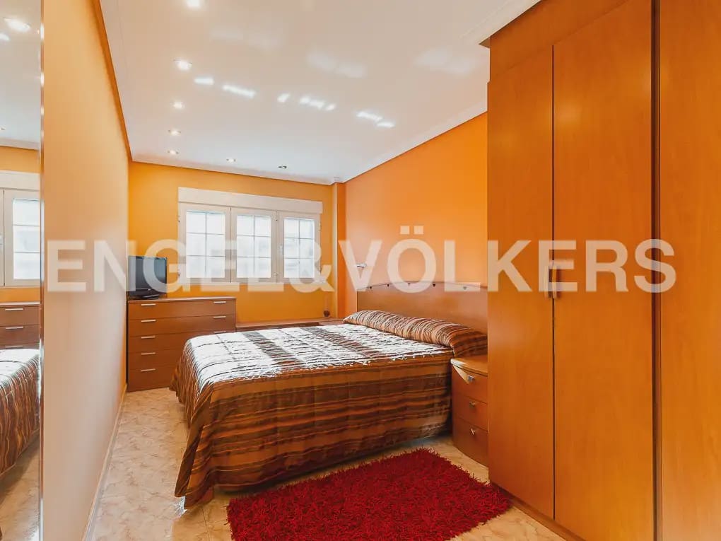 3 soverom Leilighet til leie i Valencia by - € 1 900 (Ref: 10094940)