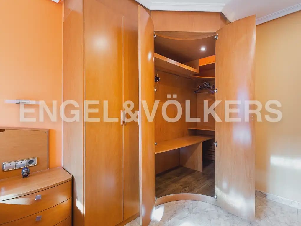 3 soverom Leilighet til leie i Valencia by - € 1 900 (Ref: 10094940)