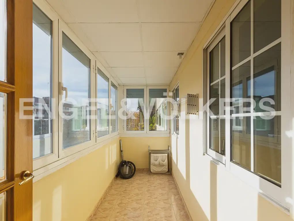 3 soverom Leilighet til leie i Valencia by - € 1 900 (Ref: 10094940)