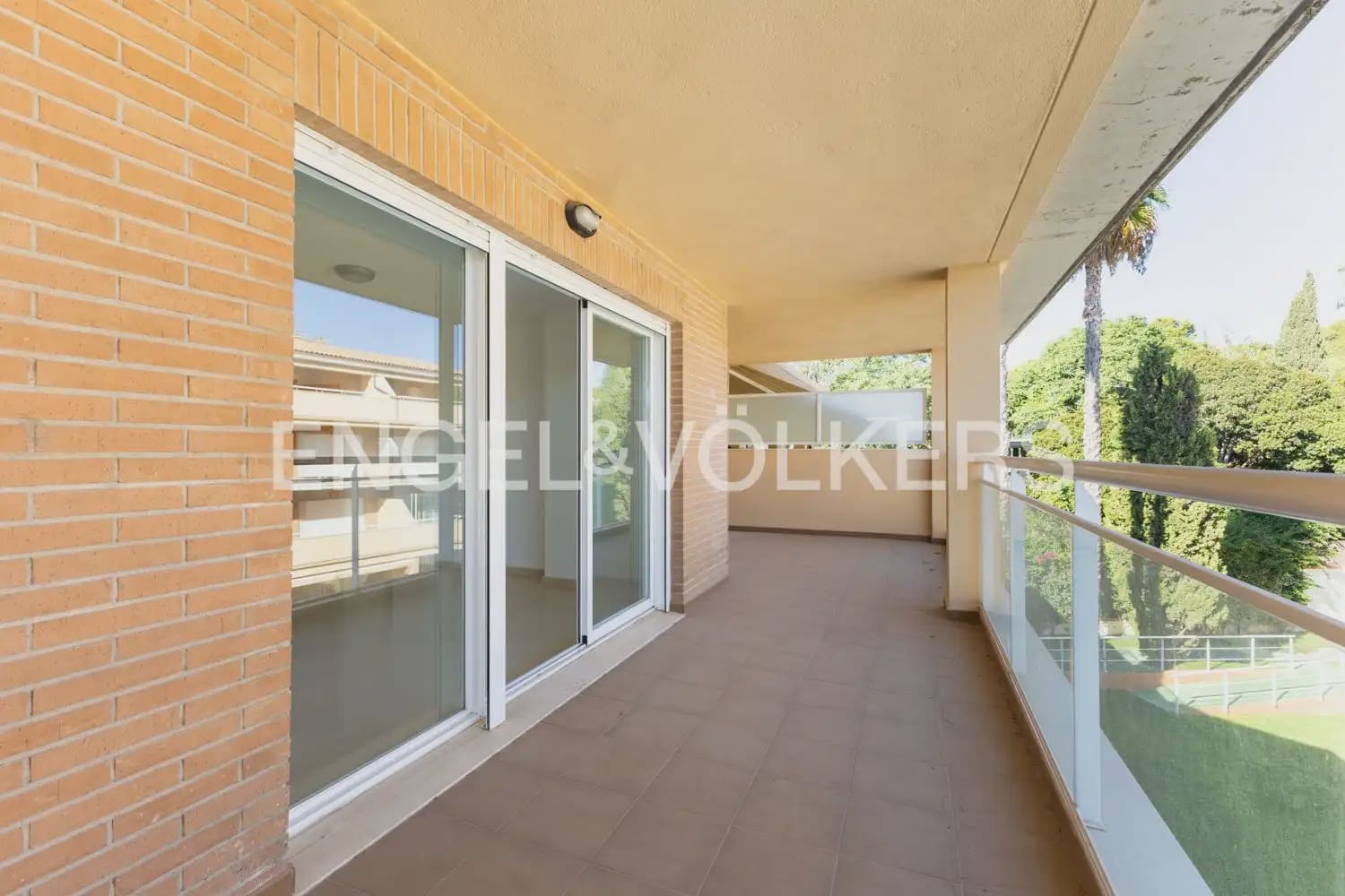 4 camera da letto Attico in vendita in Godella con piscina garage - 609.943 € (Rif: 10095367)