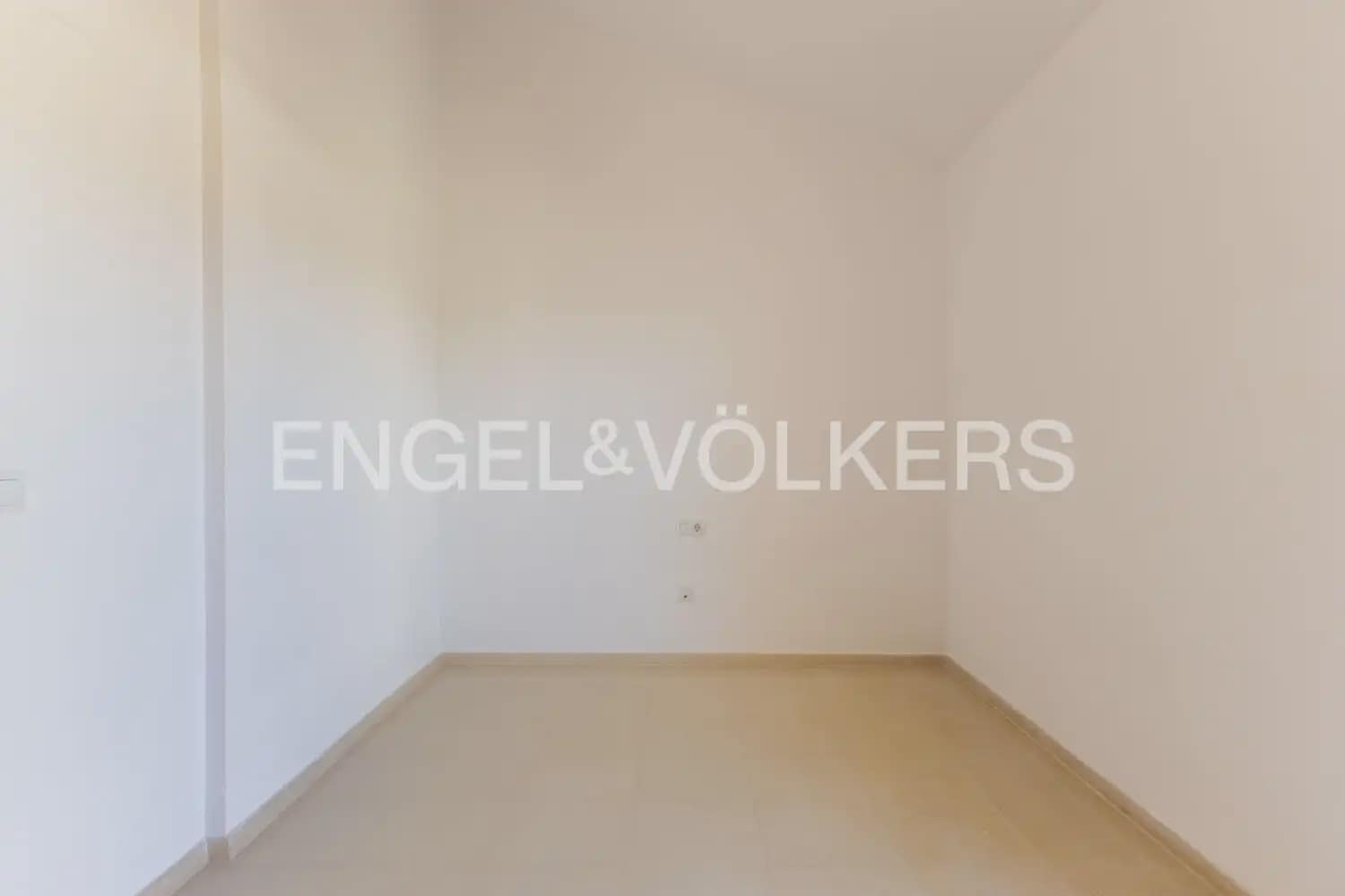 4 camera da letto Attico in vendita in Godella con piscina garage - 609.943 € (Rif: 10095367)