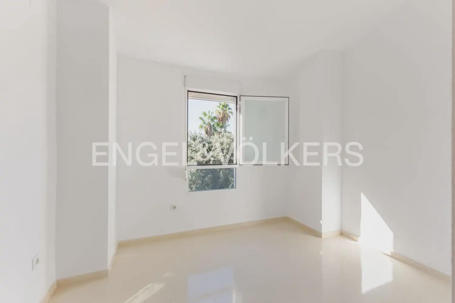 4 camera da letto Attico in vendita in Godella con piscina garage - 609.943 € (Rif: 10095367)