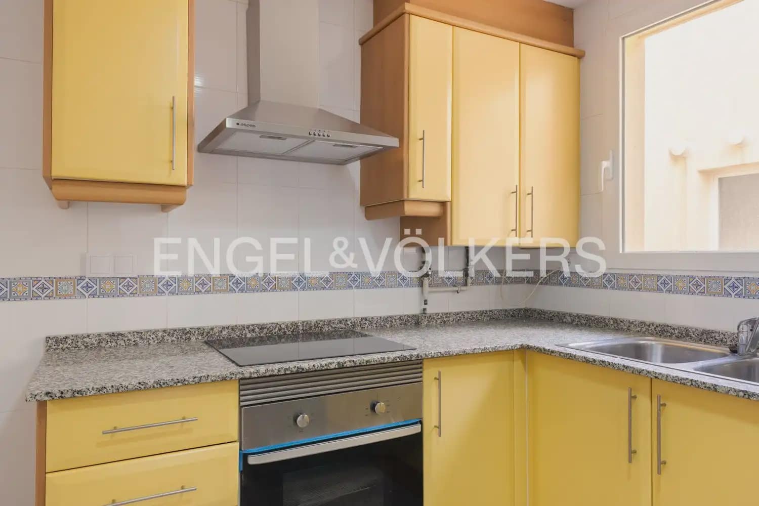 4 camera da letto Attico in vendita in Godella con piscina garage - 609.943 € (Rif: 10095367)