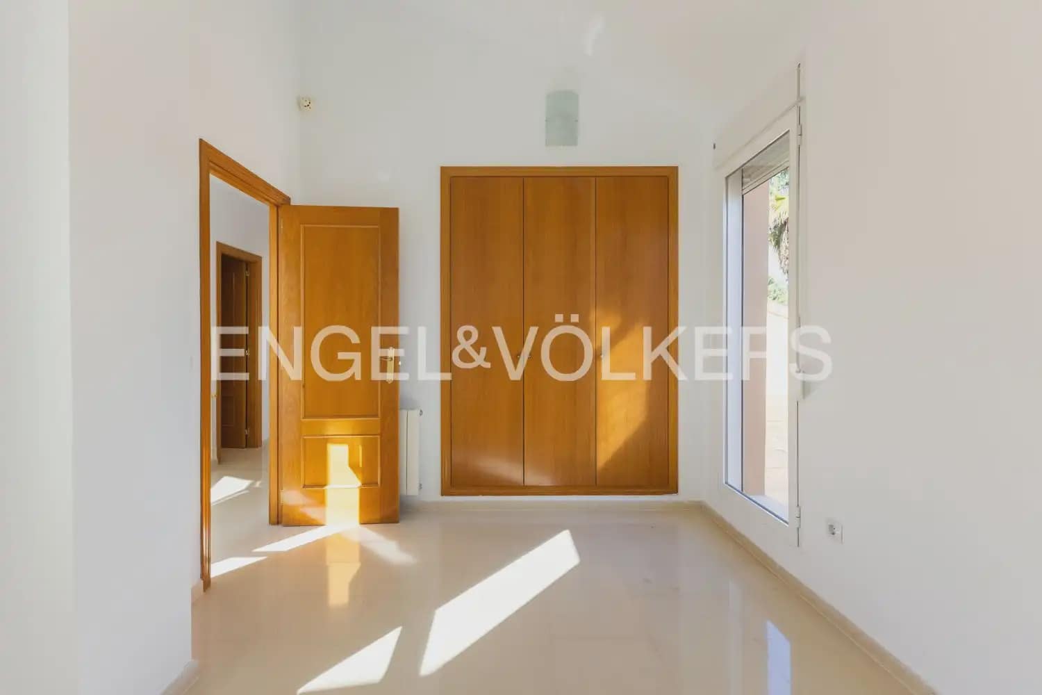 4 camera da letto Attico in vendita in Godella con piscina garage - 609.943 € (Rif: 10095367)