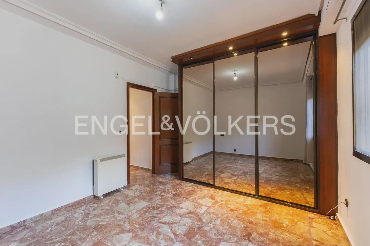 4 camera da letto Villa in vendita in Chiva con piscina garage - 520.000 € (Rif: 10095763)