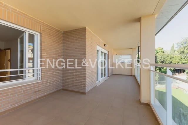 4 slaapkamer Penthouse te koop in Campolivar, Godella met zwembad garage - € 616.910 (Ref: 10095764)
