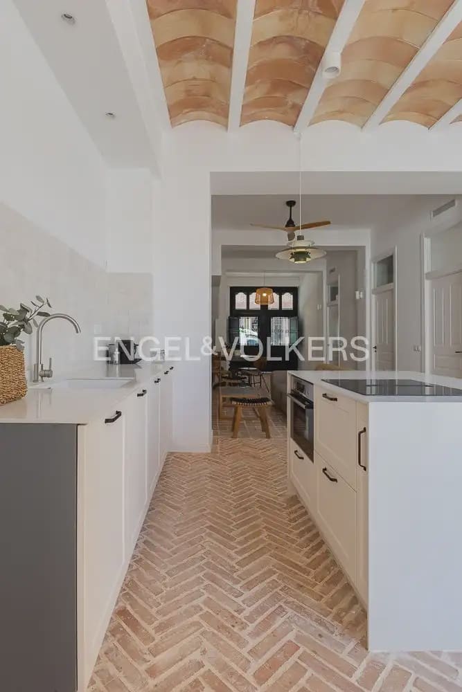 3 sovrum Radhus till salu i Burjassot med pool - 510 000 € (Ref: 10095765)