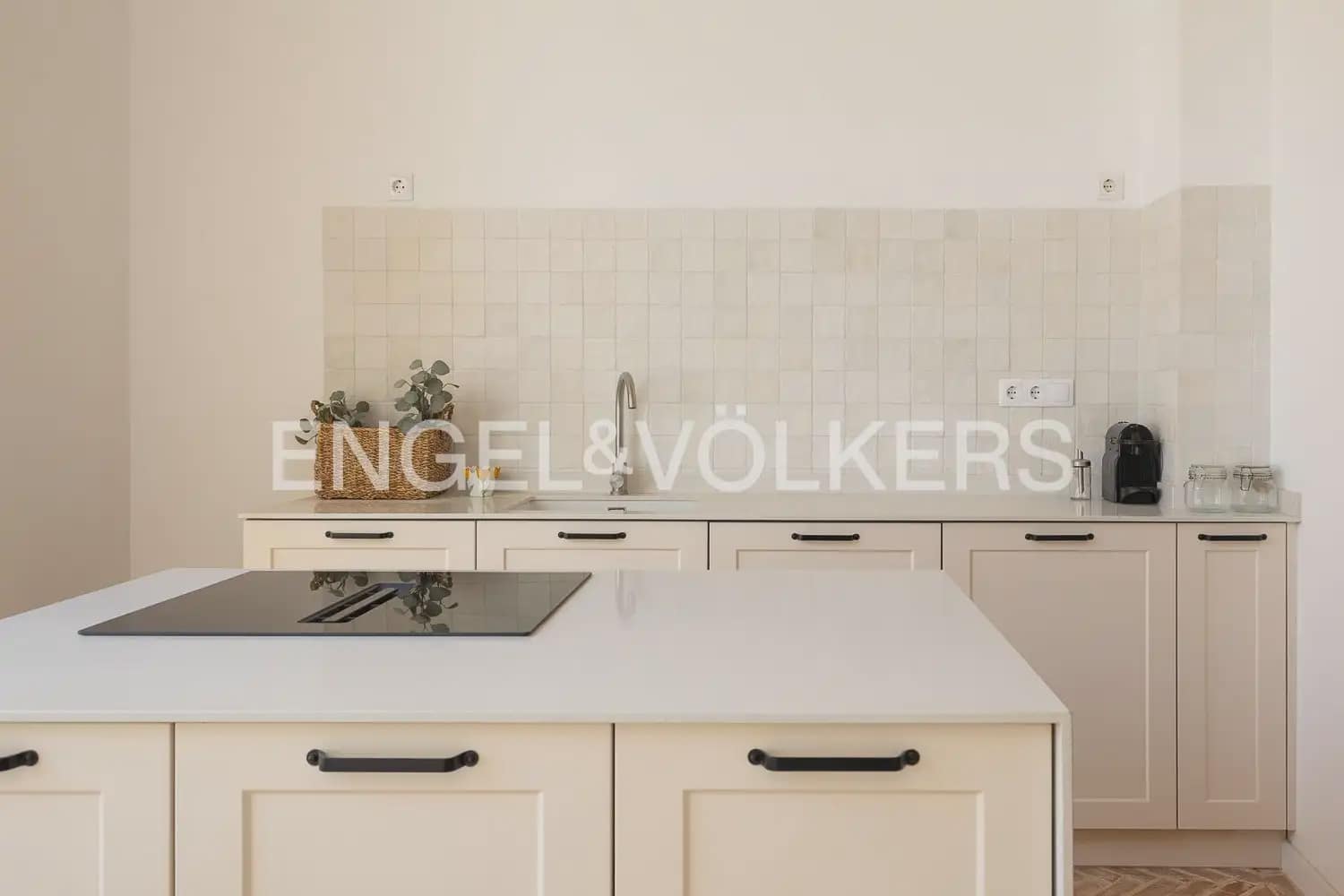 3 sovrum Radhus till salu i Burjassot med pool - 510 000 € (Ref: 10095765)