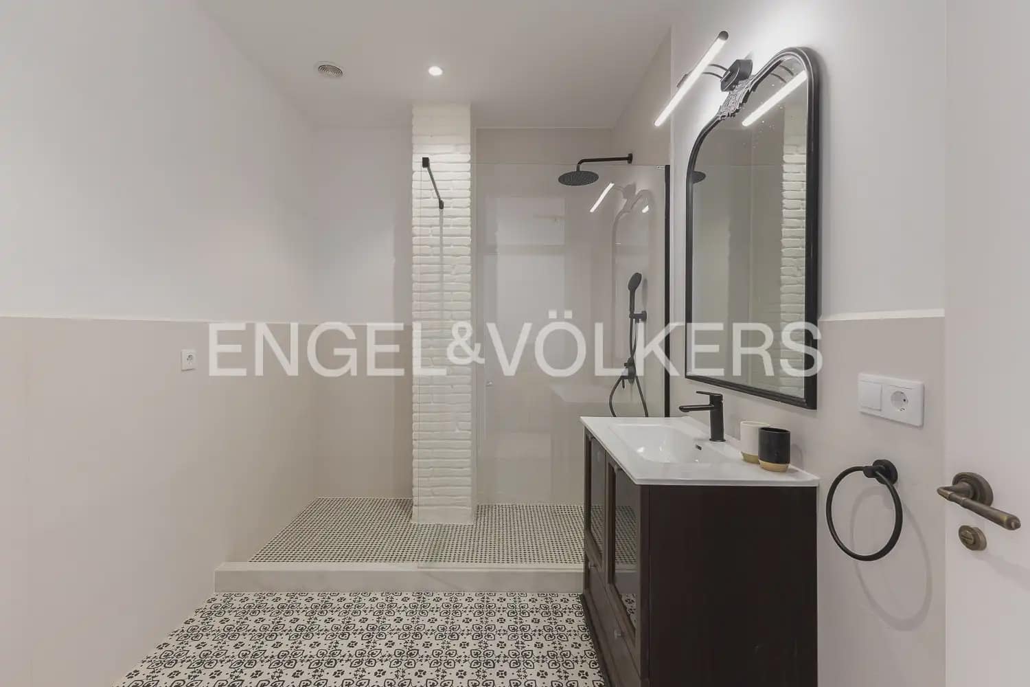 3 sovrum Radhus till salu i Burjassot med pool - 510 000 € (Ref: 10095765)
