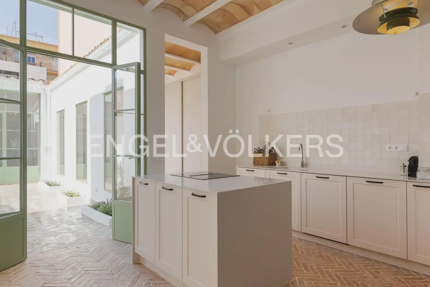 3 sovrum Radhus till salu i Burjassot med pool - 510 000 € (Ref: 10095765)
