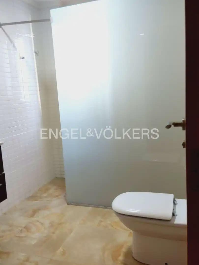 3 slaapkamer Villa te huur in Picassent met zwembad garage - € 1.900 (Ref: 10095767)