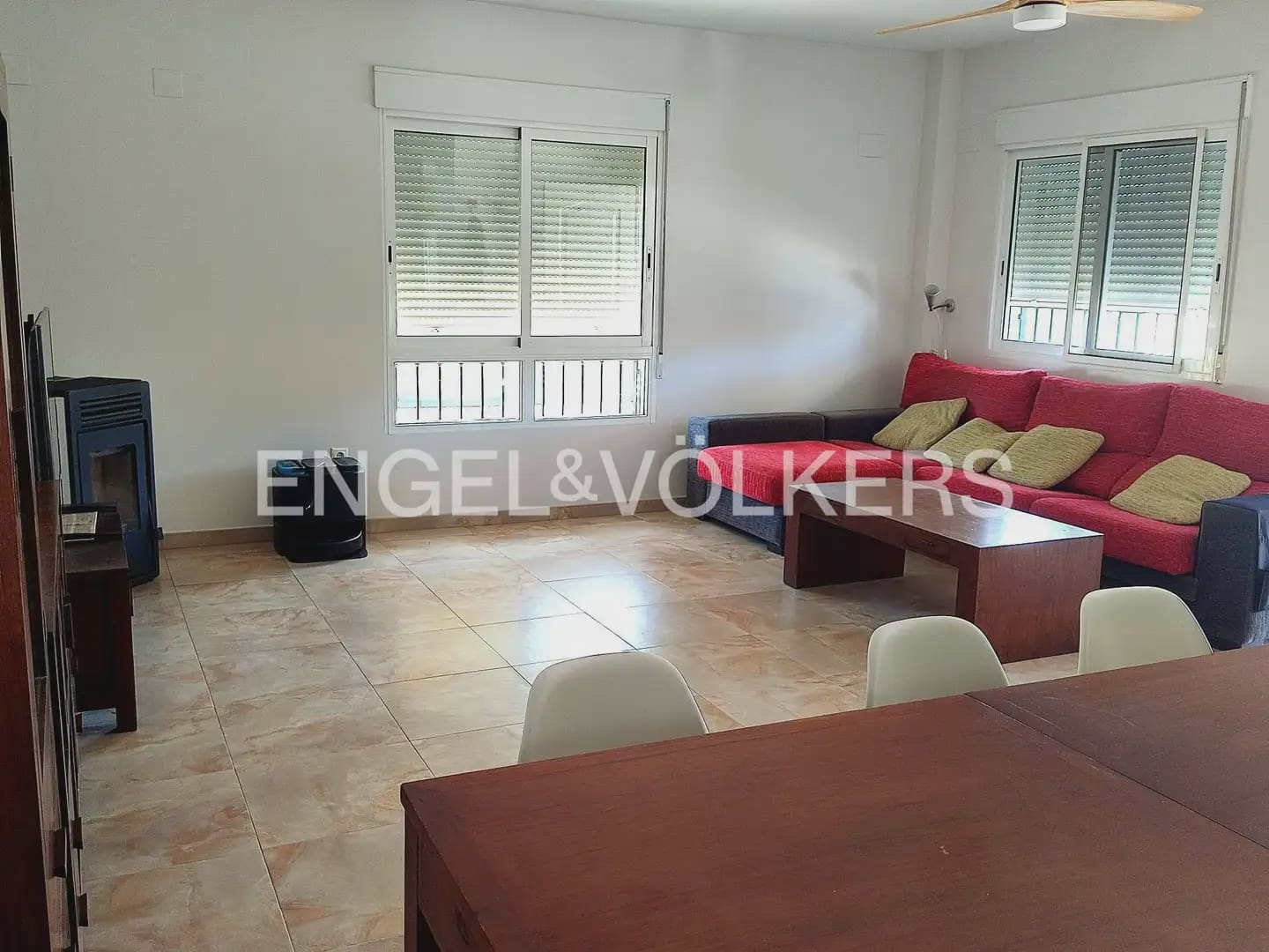 3 slaapkamer Villa te huur in Picassent met zwembad garage - € 1.900 (Ref: 10095767)