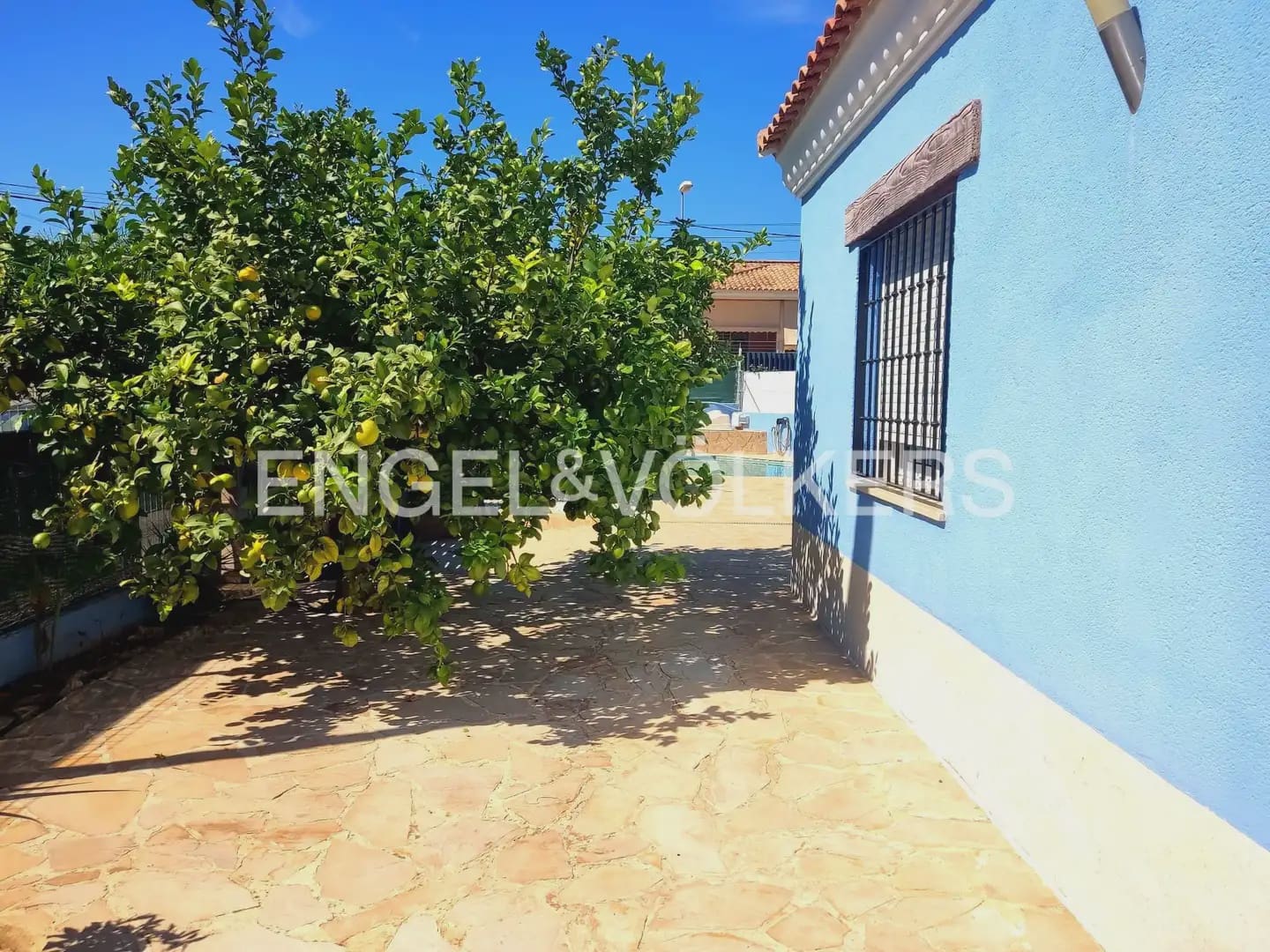 3 slaapkamer Villa te huur in Picassent met zwembad garage - € 1.900 (Ref: 10095767)