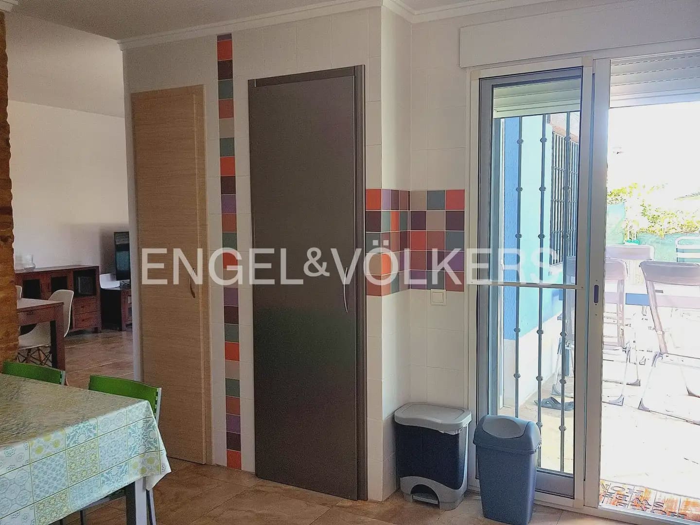 3 slaapkamer Villa te huur in Picassent met zwembad garage - € 1.900 (Ref: 10095767)