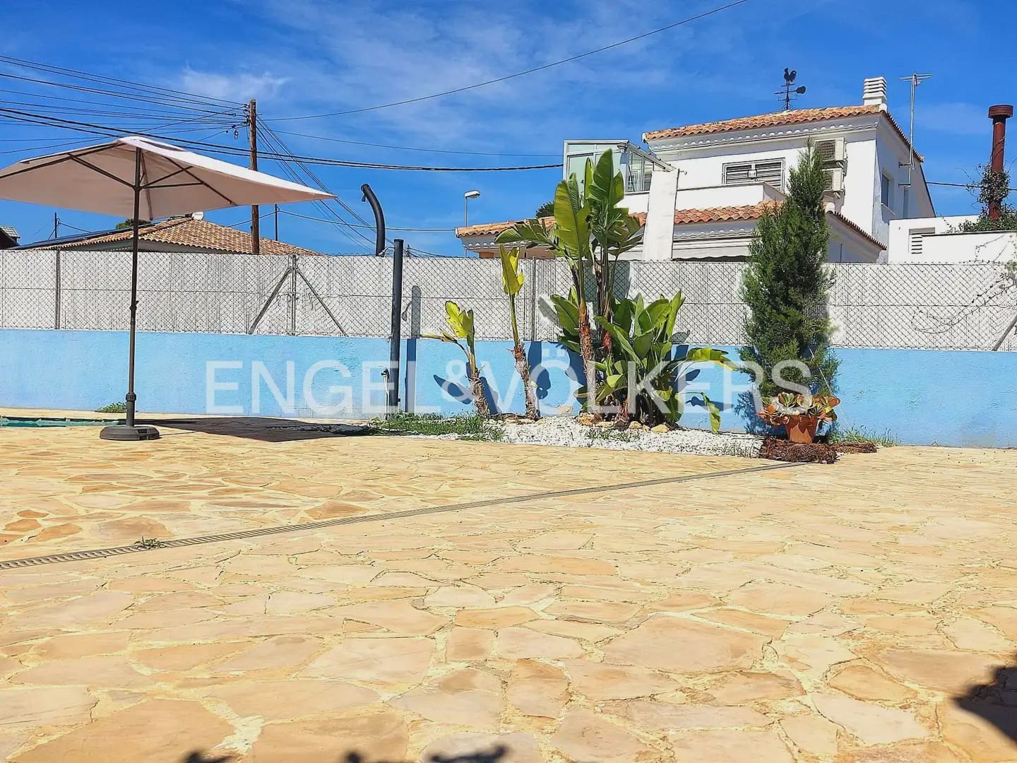 3 slaapkamer Villa te huur in Picassent met zwembad garage - € 1.900 (Ref: 10095767)