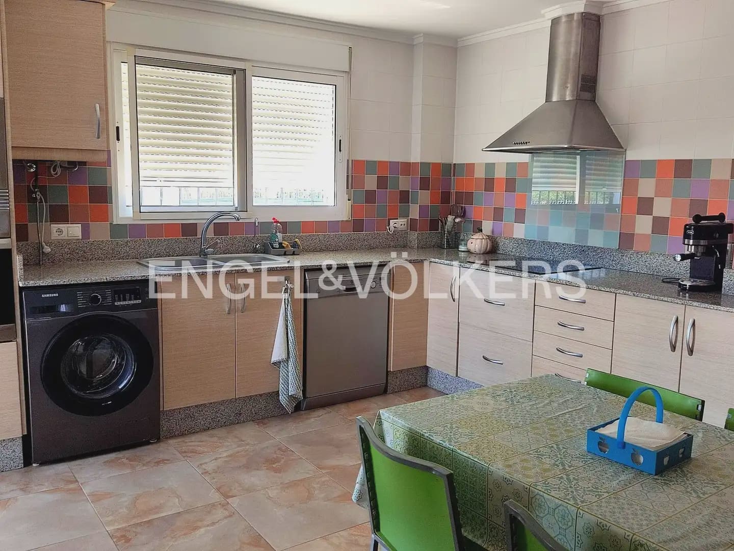 3 slaapkamer Villa te huur in Picassent met zwembad garage - € 1.900 (Ref: 10095767)