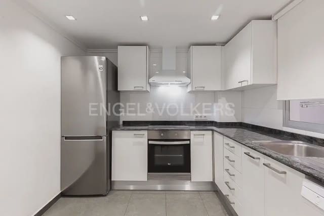 2 bedroom Flat for rent in La Gran Via, Valencia city - € 2,300 (Ref: 10098597)